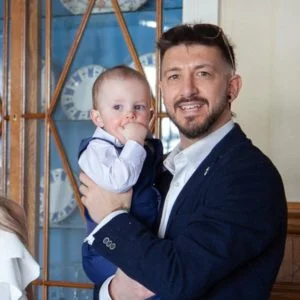 <mark style="background-color:rgba(0, 0, 0, 0)" class="has-inline-color has-neve-text-color-color">Owen James</mark>